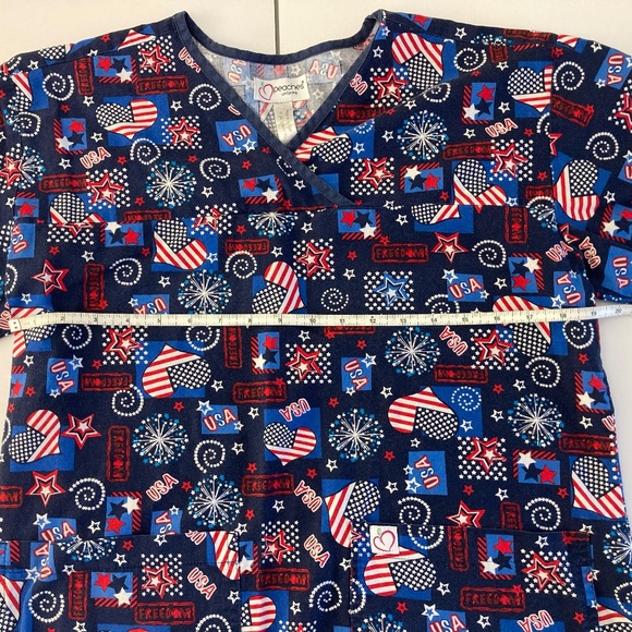 SCRUB TOP - Picture 3 of 3